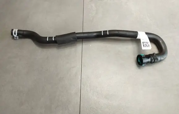 Volkswagen Amarok II Engine coolant pipe/hose MB3G18K580PC S3JJA