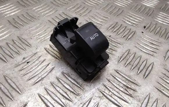 Toyota Prius (XW30) Electric window control switch 192801