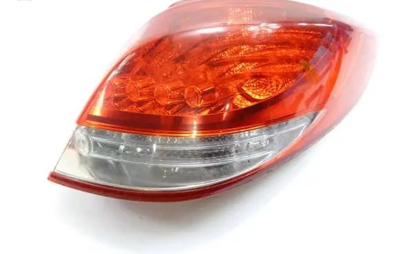 Hyundai Veloster Rear/tail lights