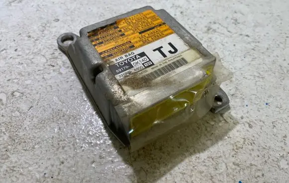 Toyota Hilux (AN10, AN20, AN30) Airbag control unit/module 891700K140 2310004800
