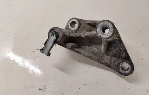 Generator/alternator bracket