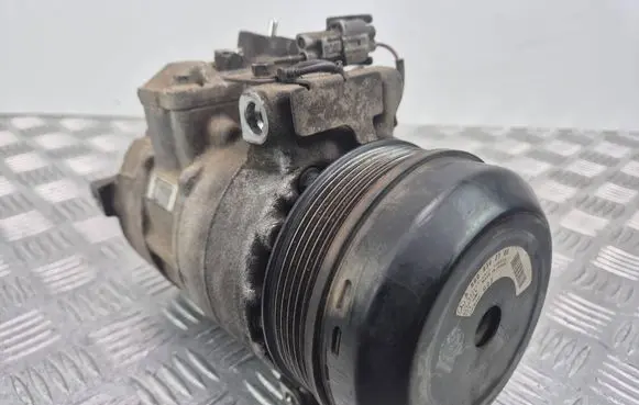 Mercedes-Benz C W204 Air conditioning (A/C) compressor (pump) A0008302700