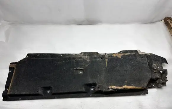 Audi Q7 4M Side bottom protection 4M0825205L 4M0825205
