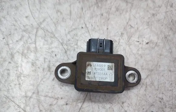Mitsubishi L200 ESP acceleration yaw rate sensor 8651A059
