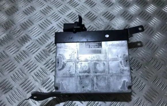 Toyota Avensis T250 Engine control unit/module 8966105690 89661-05690