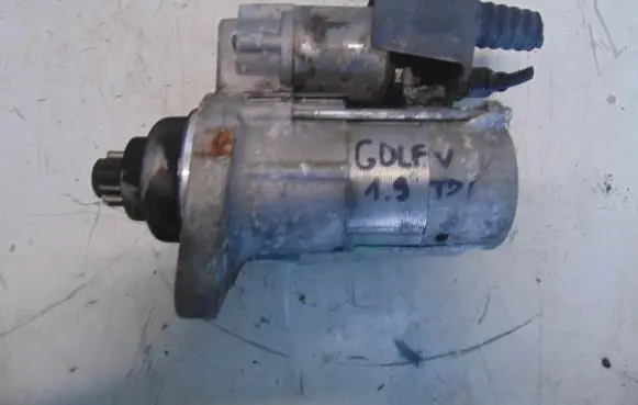 Volkswagen Golf V Starter motor 02z911023h
