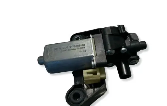 BMW 7 F01 F02 F03 F04 Curtain motor 58450713