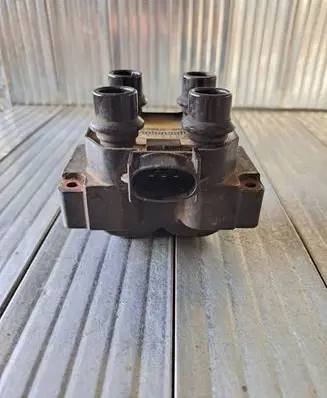 Ford Fiesta High voltage ignition coil 928F12029CA 6051C