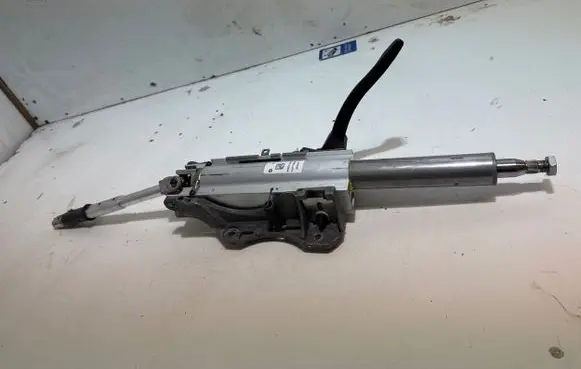 Ram 1500 Steering wheel axle P68254102AB 38242337 TJJ0711E0059
