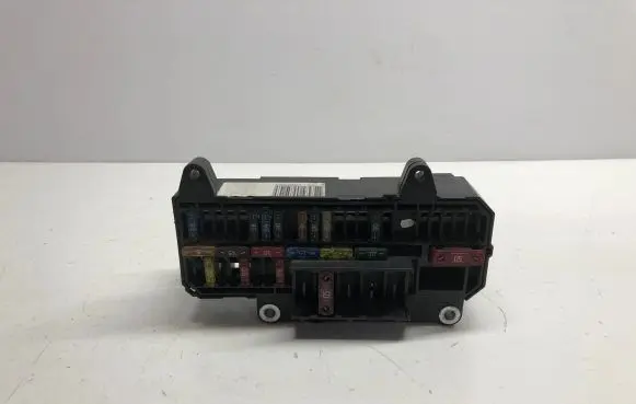 BMW 7 E65 E66 Fuse box set 6900583