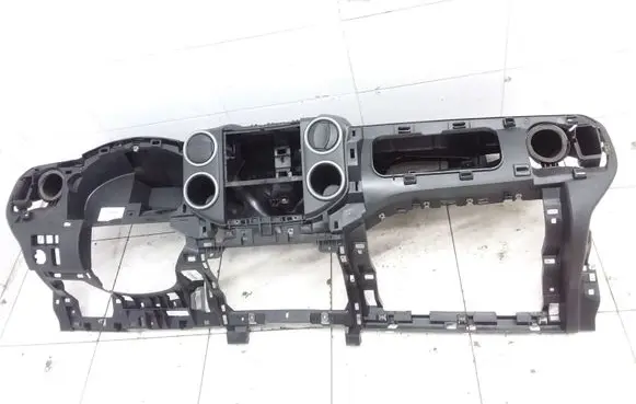 Peugeot Partner Dashboard 98111142ZM 9680918377 9680926477