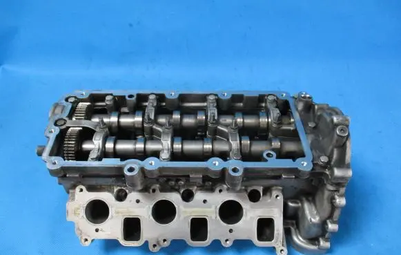 Audi A6 S6 C6 4F Engine head 0594