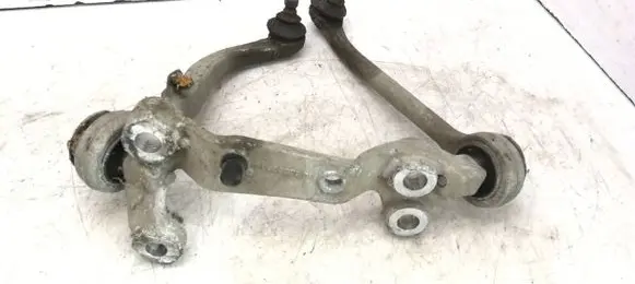 Lancia Thesis Front lower control arm/wishbone 60680270 60666541 60667634