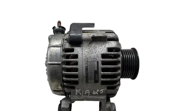 KIA Sorento Generator/alternator 373004A310 021319340 D4CB