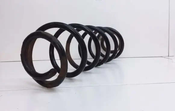 Volkswagen Golf IV Rear coil spring