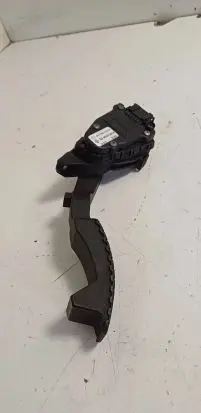 Renault Laguna II Accelerator throttle pedal 8200002904 6PV00811900