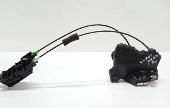 Suzuki Grand Vitara II Front door lock 6121915