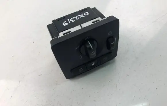 Volvo V50 Light switch 30739299