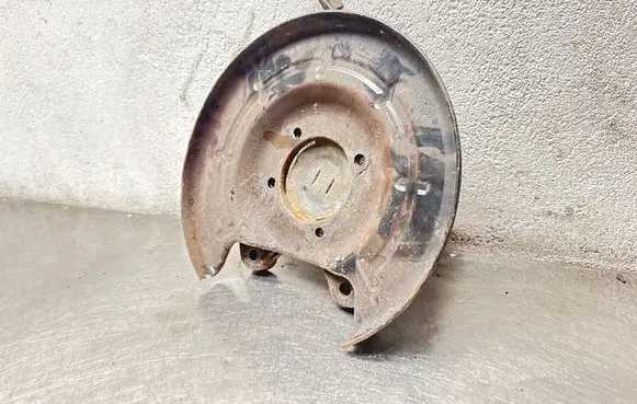 Opel Astra J Rear brake disc plate dust cover 13332181 367973422 27490601