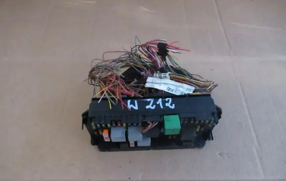 Mercedes-Benz E W212 Fuse module A2129000006