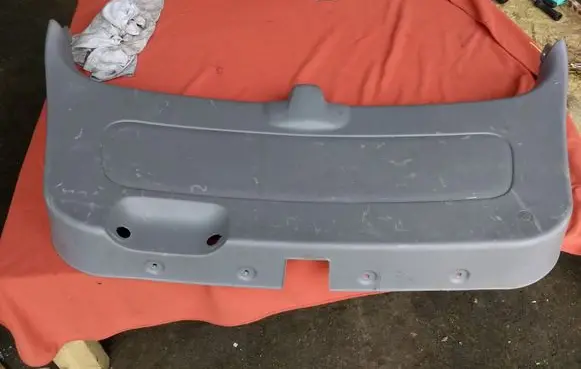 KIA Sorento Tailgate trim