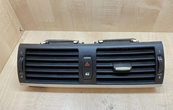 BMW X5 E70 Dash center air vent grill 011779401 011528803 011779801