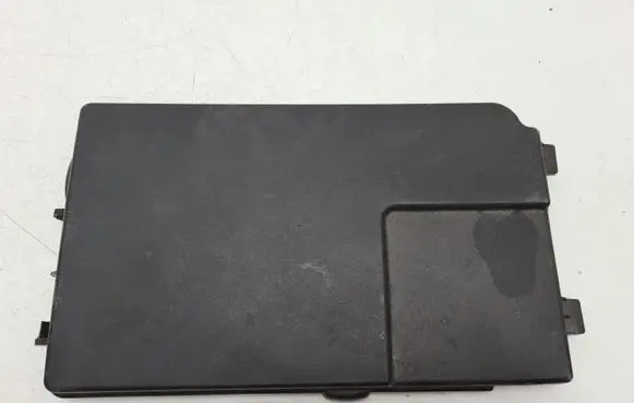 Audi A3 S3 8P Battery box tray cover/lid 1K0915443