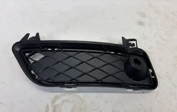 Front bumper lower grill