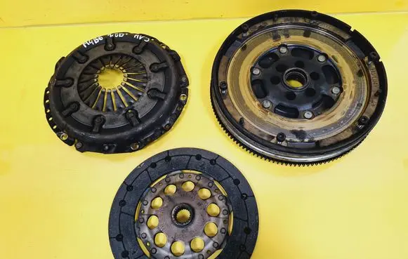 Audi A4 S4 B6 8E 8H Clutch set kit 058105266A
