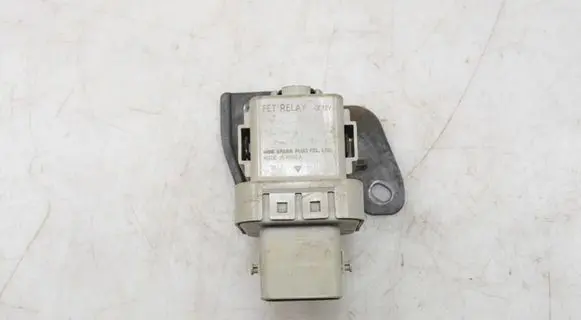 Hyundai ix35 Glow plug pre-heat relay 368302F160