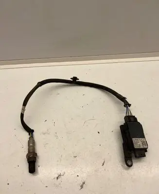 Peugeot 5008 II Lambda probe sensor 9816276480 0281006851