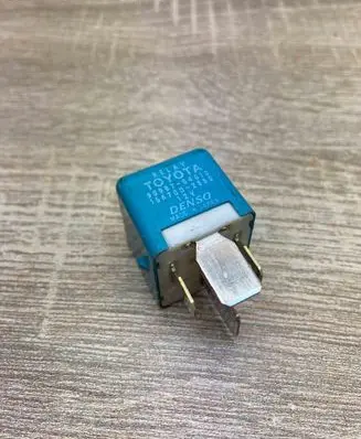 Toyota Corolla Verso E121 Other relay 9098704010 1567002550