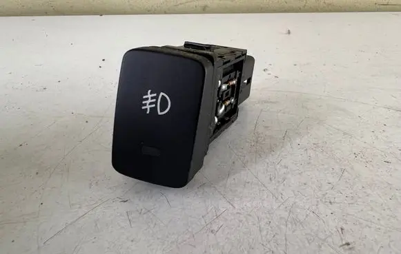 Fog light switch