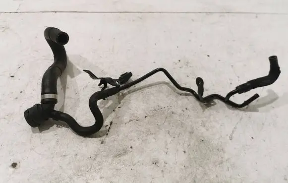 Skoda Superb B8 (3V) Engine coolant pipe/hose 5q0122157cl