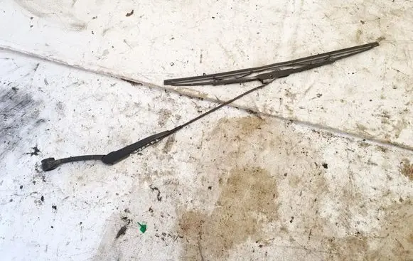 Audi 80 90 S2 B4 Front wiper blade arm