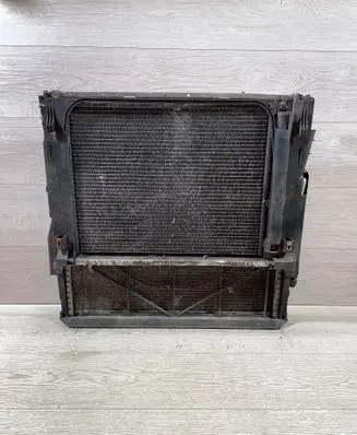 BMW X5 E53 Coolant radiator 7778387 1439105