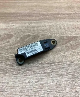 Mercedes-Benz C W203 Airbag deployment crash/impact sensor 0018204426 Used