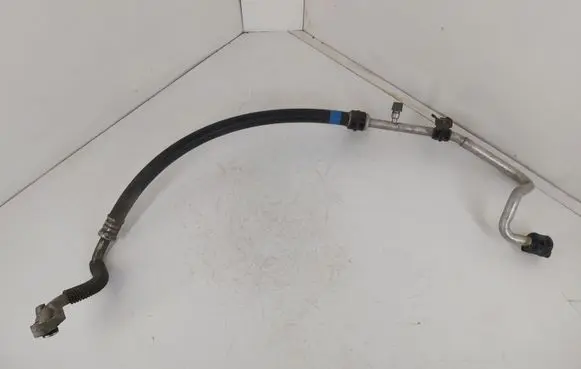 Toyota Corolla Verso E121 Air conditioning (A/C) pipe/hose