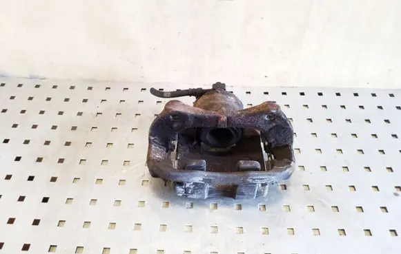 Opel Zafira C Front brake caliper