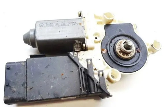 Seat Toledo II (1M) Front door window regulator motor 101386101 774.60021.01