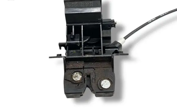 Mercedes-Benz C W203 Loading door lock A1717500085 A1717500185