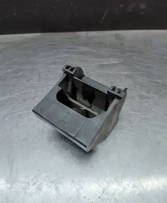 BMW 6 E63 E64 Radiator mount bracket 7542517