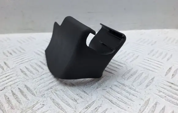 Toyota Avensis T270 Front driver seat rail trim 7215805050C0 7215805050