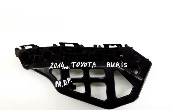 Front bumper mounting bracket