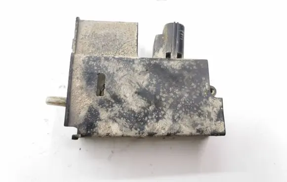 Fuel tank cap lock motor