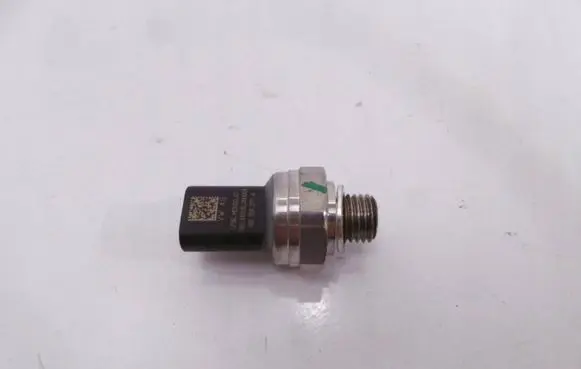 Seat Tarraco Oil pressure sensor 05E906277