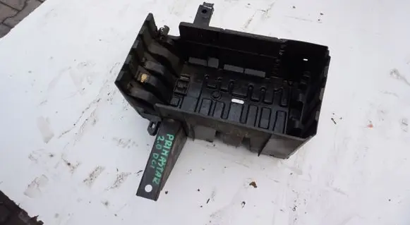Nissan Qashqai Battery box tray POZOSTAE