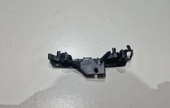 BMW 5 G30 G31 G38 Front bumper mounting bracket 7385350 51117385350