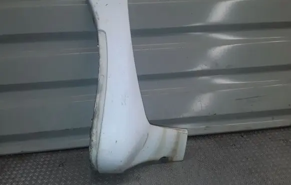 Mitsubishi Endeavor Fender trim (molding) MR556839