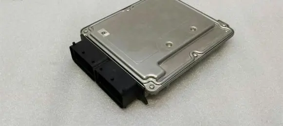 Audi A4 S4 B9 Engine control unit/module 04E907309R